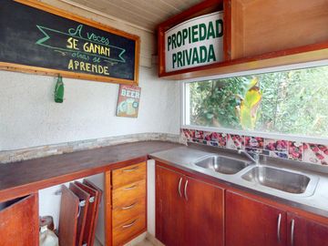 Venta - Casa de 8 ambientes en Pinamar - 100m del mar