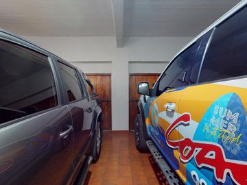 Venta - Casa de 8 ambientes en Pinamar - 100m del mar