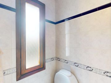 Venta - Casa de 8 ambientes en Pinamar - 100m del mar