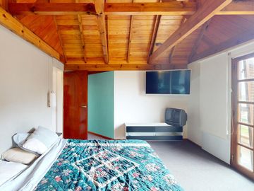Venta - Casa de 8 ambientes en Pinamar - 100m del mar