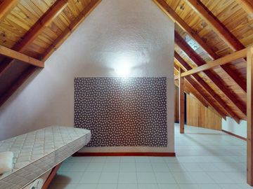 Venta - Casa de 8 ambientes en Pinamar - 100m del mar