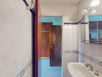Venta - Casa de 8 ambientes en Pinamar - 100m del mar