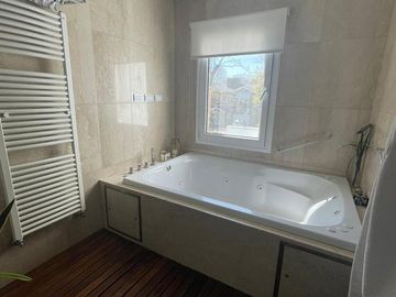 VENTA, CASA, ABRIL , LOS MOLINOS AL 100