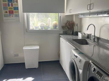 VENTA, CASA, ABRIL , LOS MOLINOS AL 100