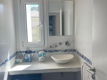 VENTA, CASA, ABRIL , LOS MOLINOS AL 100