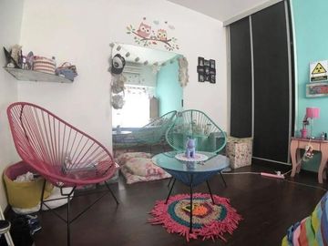 PH en venta - 4 Dormitorios 3 Baños - 519Mts2 - Paternal