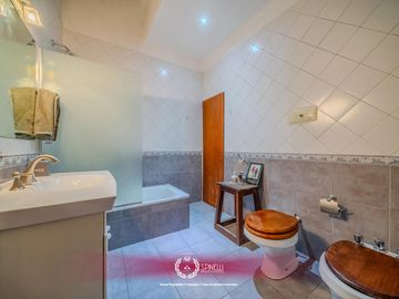 PH 4AMB · 169M² · entrada independiente frente 2 baños cocina comedor terraza