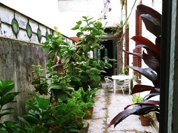 Casa en venta - 4 Dormitorios 2 Baños - 200Mts2 - Almagro