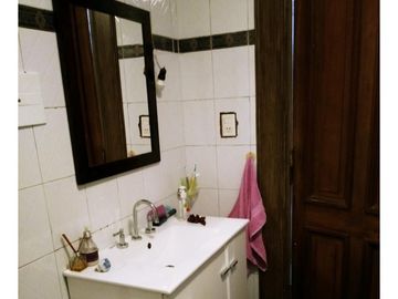 Casa en venta - 4 Dormitorios 2 Baños - 200Mts2 - Almagro