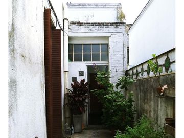 Casa en venta - 4 Dormitorios 2 Baños - 200Mts2 - Almagro