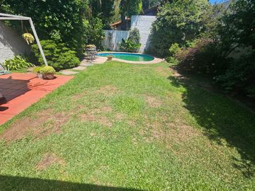 Casa en  2 plantas can parque y pileta