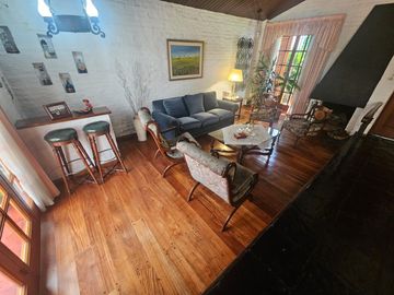Casa en  2 plantas can parque y pileta