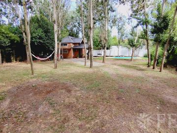 Venta casa quinta en  Arturo Seguí