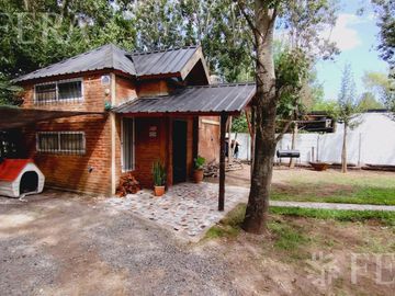 Venta casa quinta en  Arturo Seguí