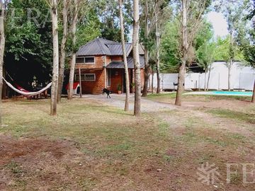 Venta casa quinta en  Arturo Seguí