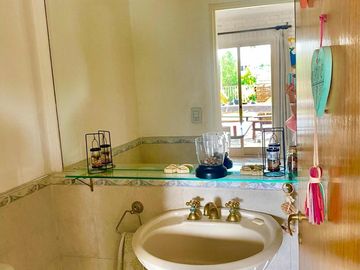 Casa en venta - 6 Dormitorios 5 Baños - Cocheras - San Miguel