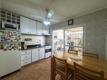 Venta Dúplex 3 ambientes con patio y parrilla en Morón