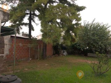 Casa en venta 1 dormitorio + comodín y cochera doble