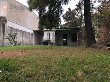 Casa en venta 1 dormitorio + comodín y cochera doble