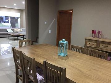 Pinamar, vendo casa en barrio cerrado La Herradura