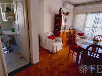 Venta departamento 3 ambientes con balcón en Avellaneda