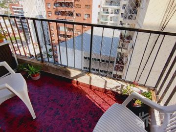 Venta departamento 3 ambientes con balcón en Avellaneda