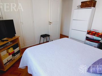 Venta departamento 3 ambientes con balcón en Avellaneda