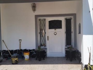 ¡Casa de tres ambientes en venta!