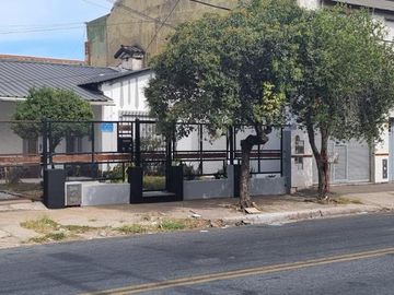 ¡Casa de tres ambientes en venta!