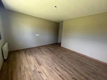 Venta moderna casa 3 dormitorios en La Rinconada, Ibarlucea!!