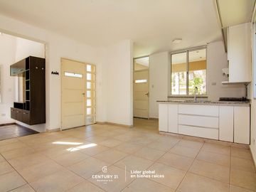 EN VENTA - Casa 3 Dormitorios - Barrio Privado Sol Paraná, Pueblo Esther