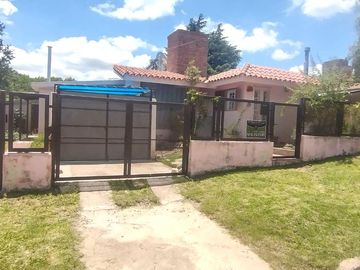 RESERVADA! - Ideal Inversor - Casa 2 dormitorios    Depto independiente - Villa Giardino - Córdoba