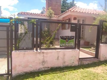RESERVADA! - Ideal Inversor - Casa 2 dormitorios    Depto independiente - Villa Giardino - Córdoba