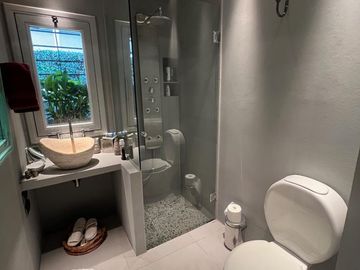 Casa en venta - 4 Dormitorios 5 Baños - Cocheras - 1.200Mts2 - Pilar