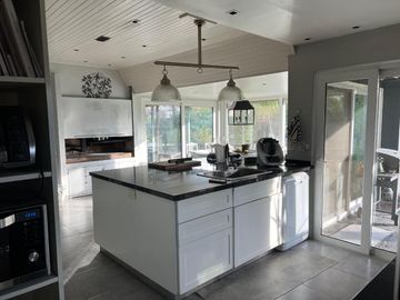 Casa en venta - 4 Dormitorios 5 Baños - Cocheras - 1.200Mts2 - Pilar