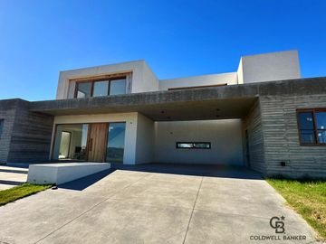 Casa en  PILARA Barrio Milord