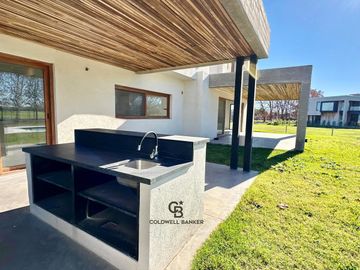 Casa en  PILARA Barrio Milord