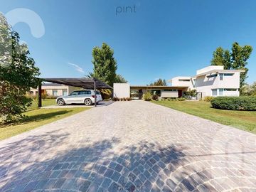 VENTA CASA  3 DORMITORIOS CAMPOS DE ROCA