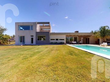 VENTA CASA  3 DORMITORIOS CAMPOS DE ROCA
