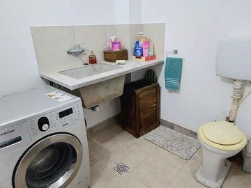Casa a 2 cuadras de Avenida Calchaqui