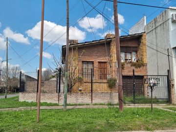 Casa a 2 cuadras de Avenida Calchaqui