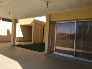 TIERRA DE SUEÑOS 2- RETASADA! PROPIEDAD SOBRE AVENIDA- 3 DORMITORIOS