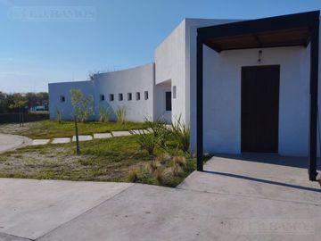 Casa en  Barrio Manuel Belgrano FLL