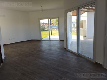 Casa en  Barrio Manuel Belgrano FLL