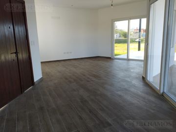 Casa en  Barrio Manuel Belgrano FLL