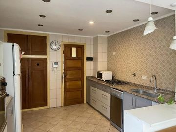 Casa en venta - 3 Dormitorios 2 Baños - Cocheras - 600Mts2 - San Miguel