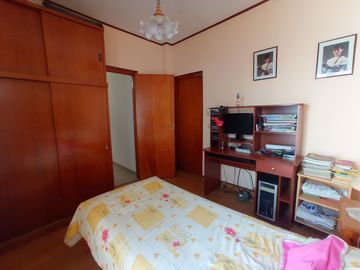 2 CASAS EN VENTA EN BLOCK  SOBRE ESPECTACULAR LOTE DE 10 x 43,30