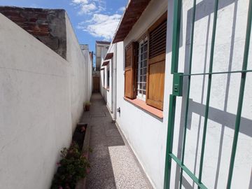 2 CASAS EN VENTA EN BLOCK  SOBRE ESPECTACULAR LOTE DE 10 x 43,30