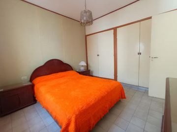 2 CASAS EN VENTA EN BLOCK  SOBRE ESPECTACULAR LOTE DE 10 x 43,30