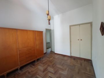 2 CASAS EN VENTA EN BLOCK  SOBRE ESPECTACULAR LOTE DE 10 x 43,30